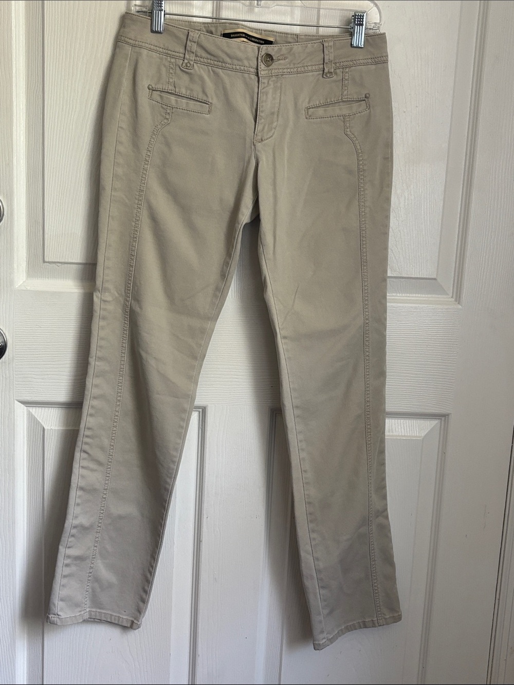Daughters of the Liberation Twill Beige Khaki Pants Size 4 front pockets belt